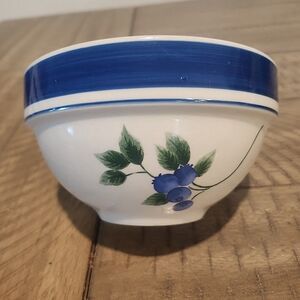 L.L. Bean Blueberry 3 1/2" Deep Stoneware Bowl 6 1/4" Diameter Oven To Table